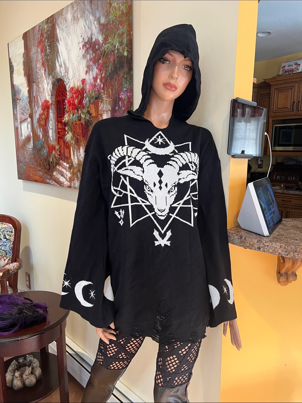 Black Hooded Gothic Ram Skull Pullover sweater S with Moon & pentagram nwt